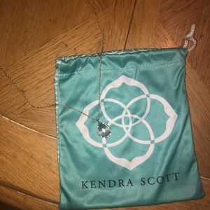 Kendra Scott necklace